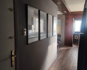 VENTA APARTAMENTO GOLF SOBRE BULEVAR ARTIGAS, PISO ALTO, LIVING COMEDOR DE GRANDES DIMENSIONES, EXCELENTE, GARAGE FIJO