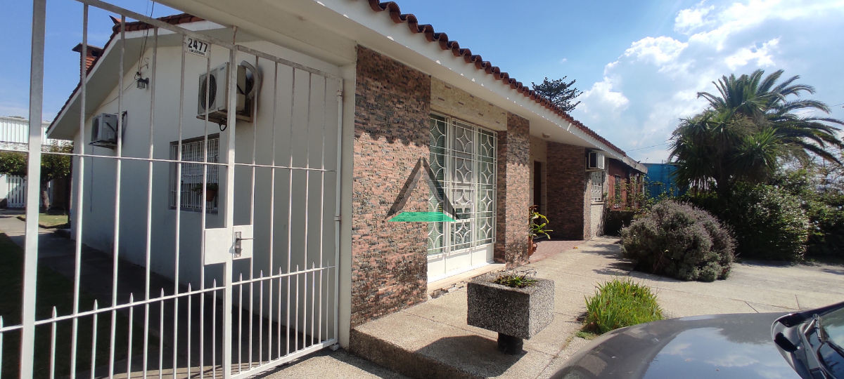 Casa ID.36 - CHALET TEJAS OPORTUNIDAD 
