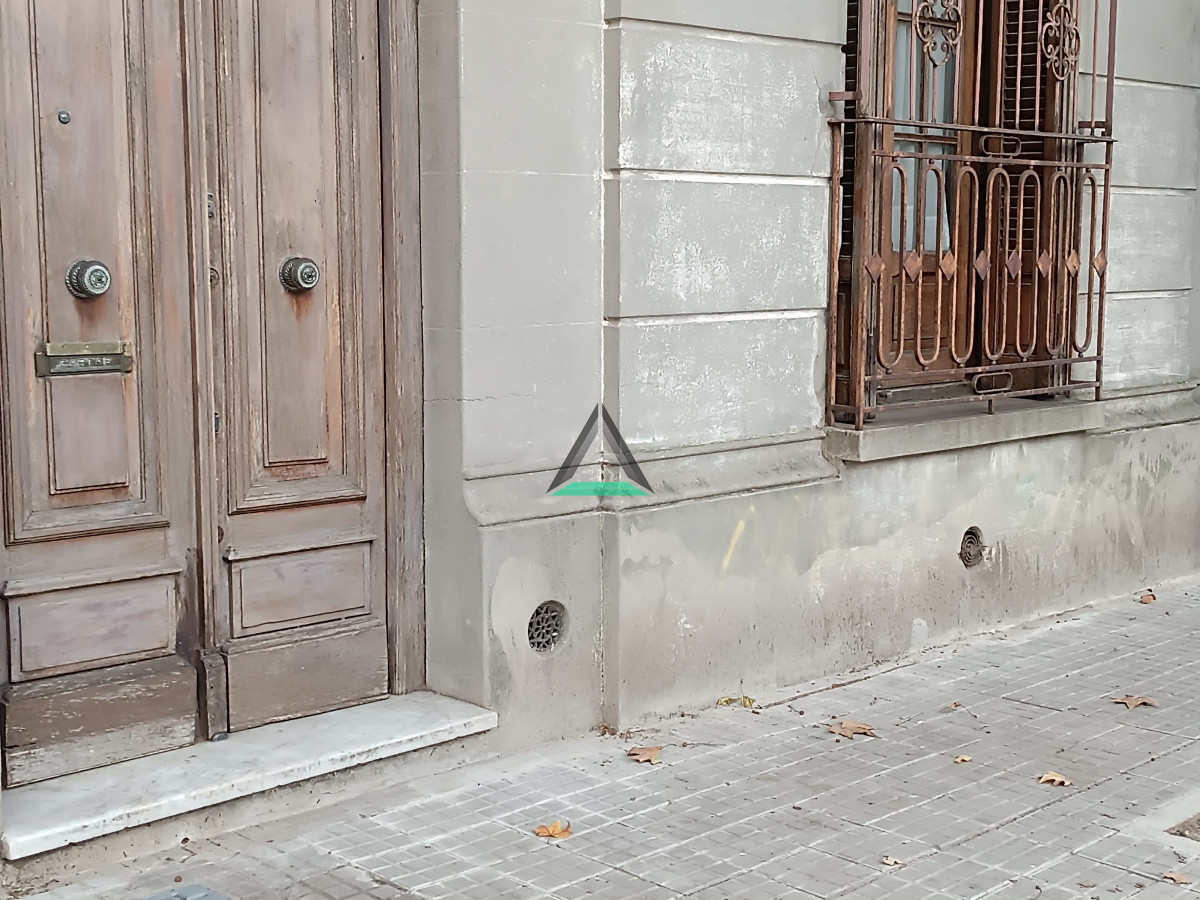 Casa ID.13 - VENTA CASA CORDON SUR PADRIN UNICO DOBLE ALTURA  