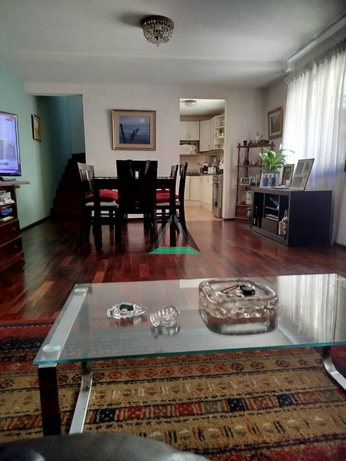 Casa ID.103 - OPORTUNIDAD CASA EN PH MUY SEGURA CON GARAGE FIJO PARQUE BATLLE POCITOS