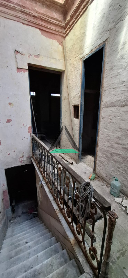Casa ID.78 - VENTA CASA CIUDAD VIEJA PADRON UNICO PARA RECICLAR A METROS DE PEATONAL 