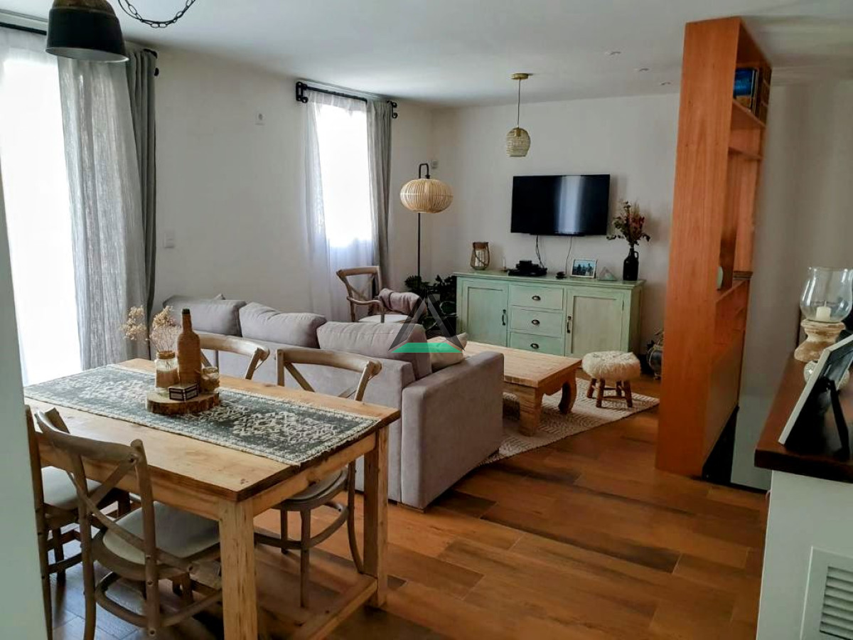 Casa ID.79 - VENTA CASA 2 DOR. 2 BÑOS. PH CON PARRILLERO EXCLUSIVO PARQUE BATLLE POCITOS