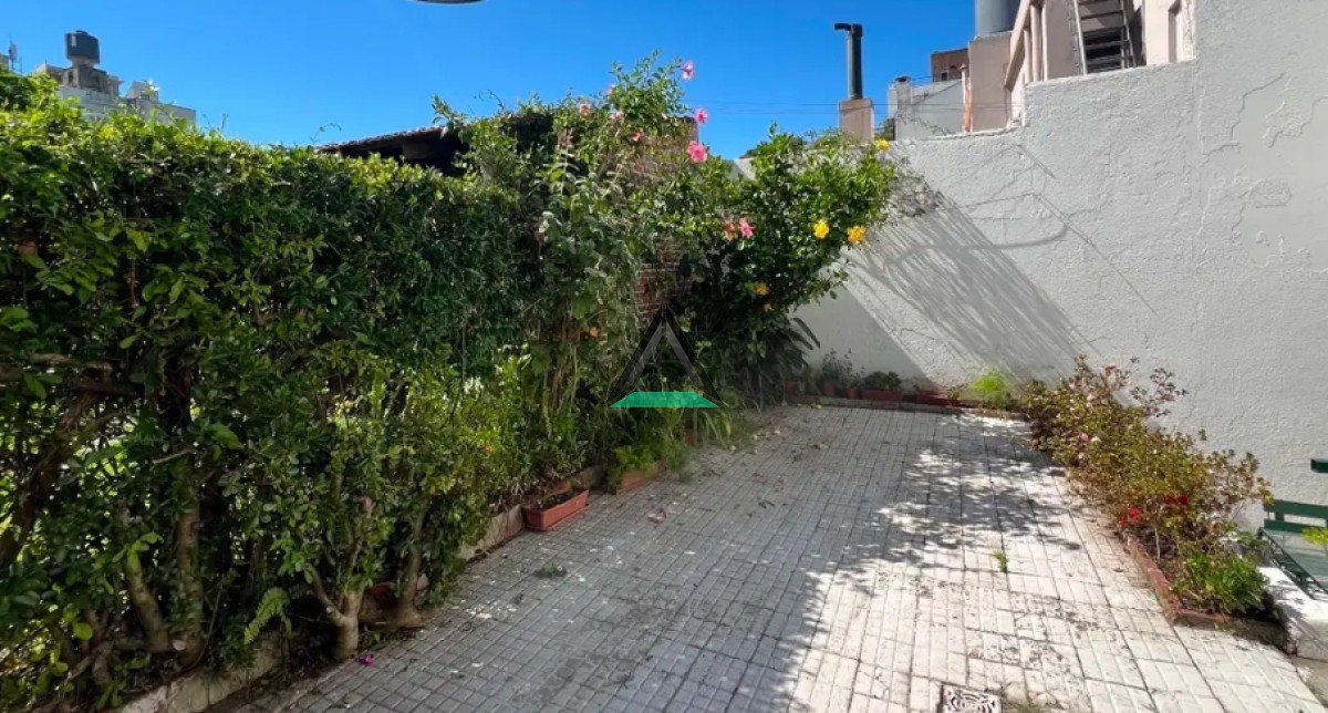 Casa ID.115 - VENTA CASA PUNTA CARRRETAS, ZONA BAJA DE CASAS DE ESTILO !