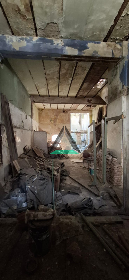 Casa ID.78 - VENTA CASA CIUDAD VIEJA PADRON UNICO PARA RECICLAR A METROS DE PEATONAL 