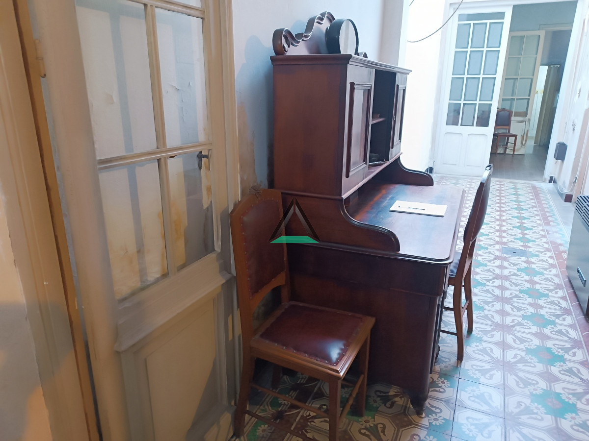 Casa ID.13 - VENTA CASA CORDON SUR PADRIN UNICO DOBLE ALTURA  