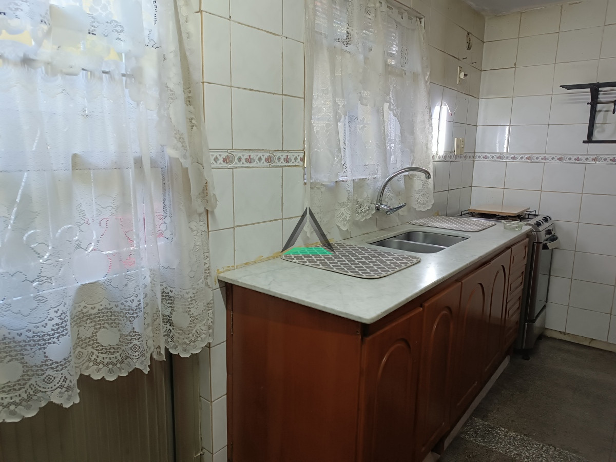 Casa ID.13 - VENTA CASA CORDON SUR PADRIN UNICO DOBLE ALTURA  