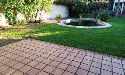 VENTA CASA DE 3 DORMITORIOS EN CARRASCO SUR