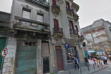 VENTA CASA CIUDAD VIEJA PADRON UNICO PARA RECICLAR A METROS DE PEATONAL