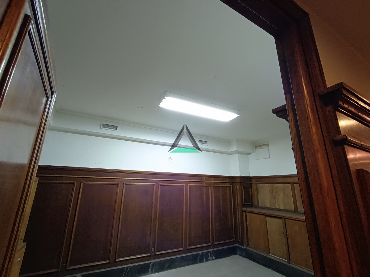 Local Comercial ID.107 - LOCAL EN ALQUILER EN CORAZON FINANCIERO DE LA CIUDAD VIEJA