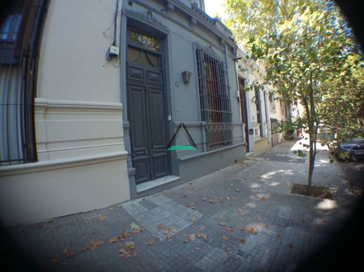 Local Comercial ID.20 - VENTA LOCAL CON RENTA CONSTITUYENTE PADRON UNICO 