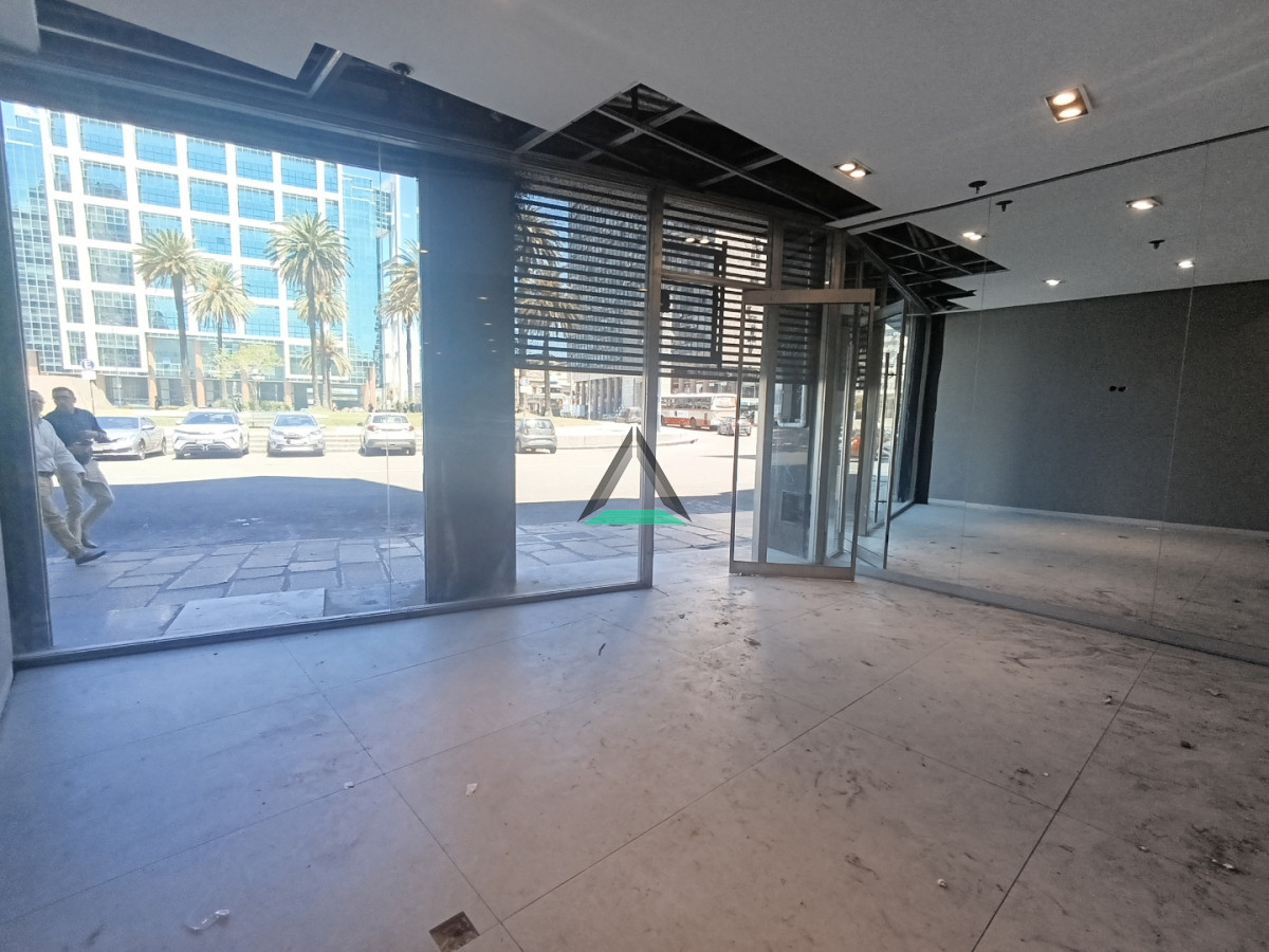 Oficina ID.127 - ALQUILER OFICINA PLAZA INDEPENDENCIA FRENTE PRESIDENCIA CATEGORIA MODERNA