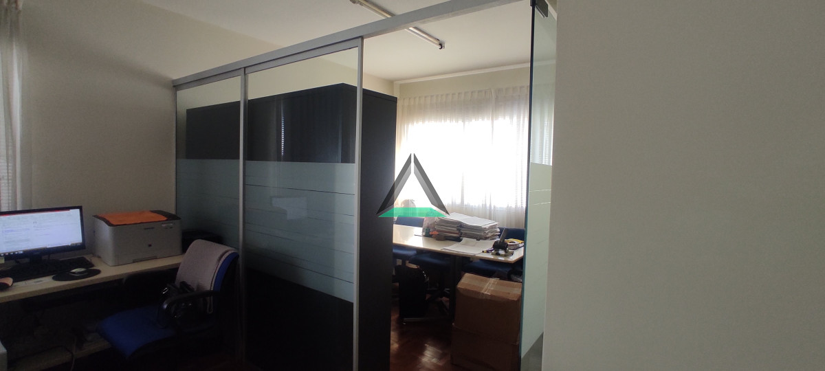 Oficina ID.60 - OFICINA MUY LUMINOSA  CIUDAD VIEJA MISIONES Y SARANDI