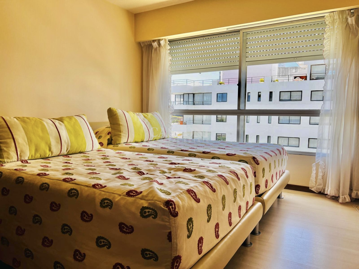 Apartamento ID.3367 - Apartamento - Playa Mansa 4 dormitorio