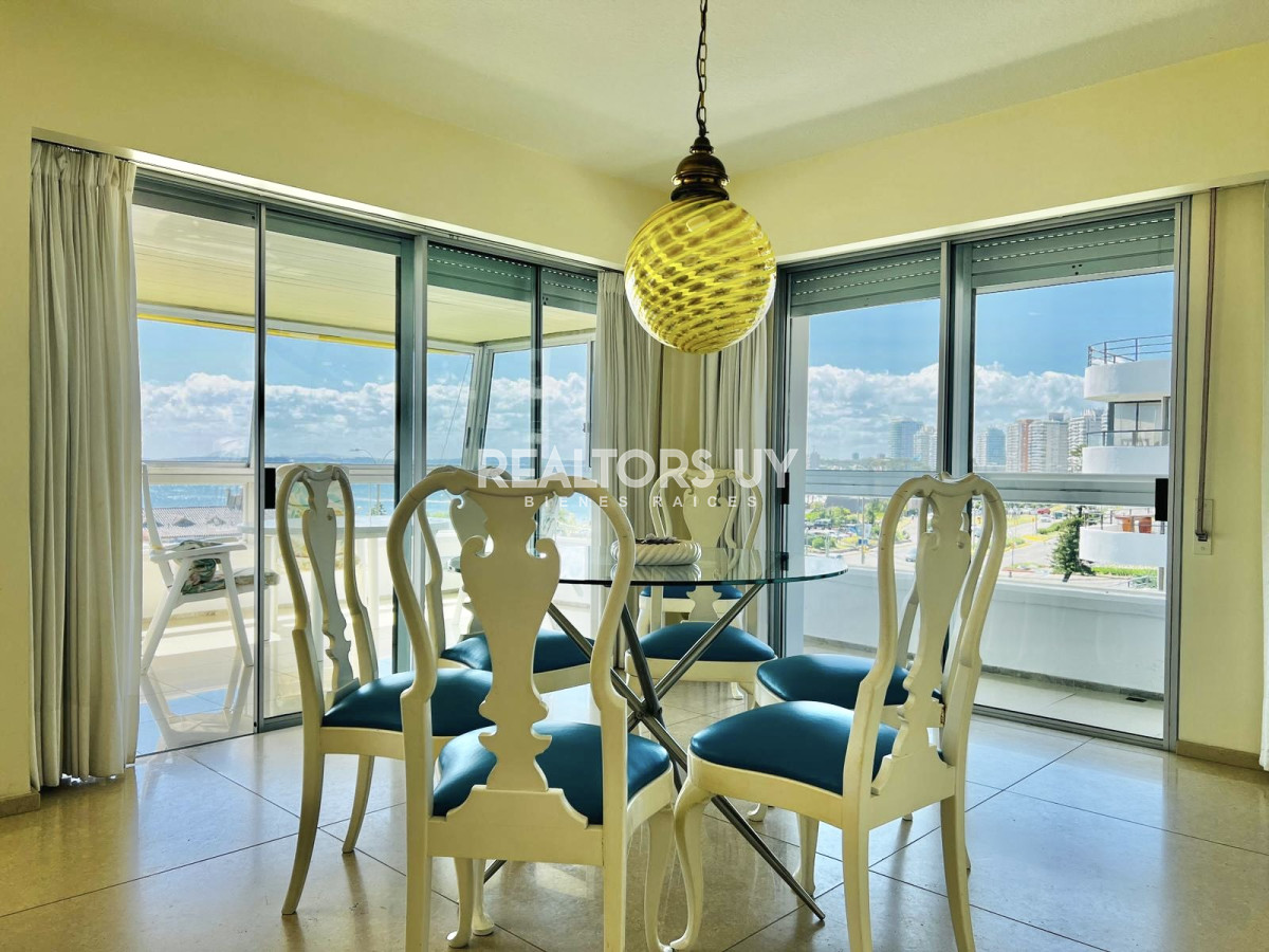 Apartamento ID.868 - Apartamento - Playa Mansa 4 dormitorio