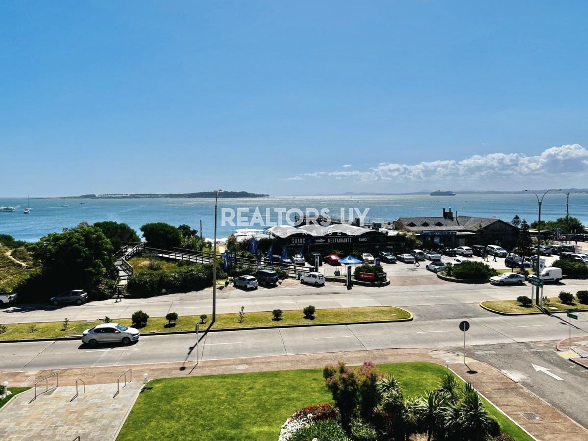 Apartamento ID.868 - Apartamento - Playa Mansa 4 dormitorio