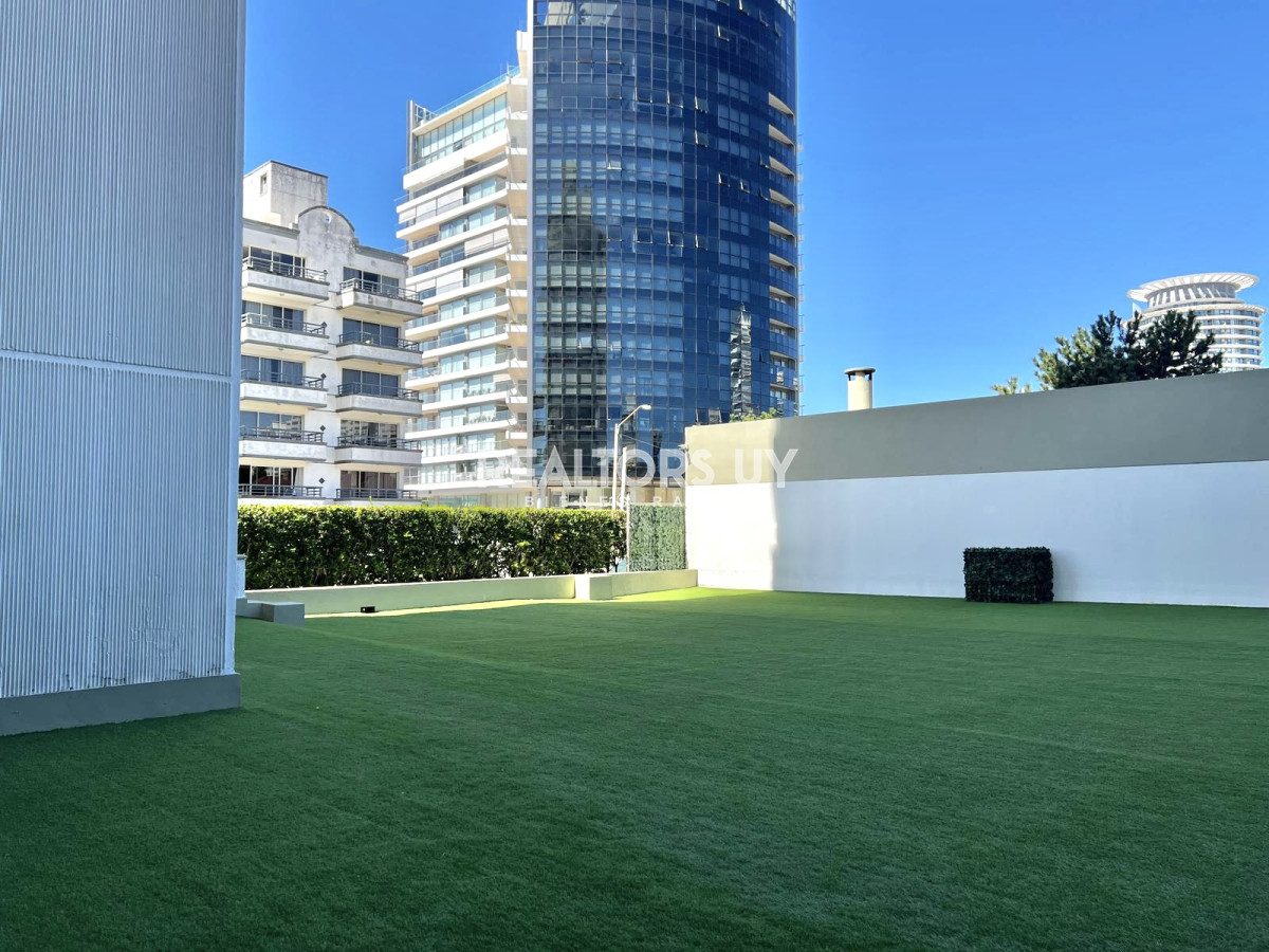 Apartamento ID.868 - Apartamento - Playa Mansa 4 dormitorio