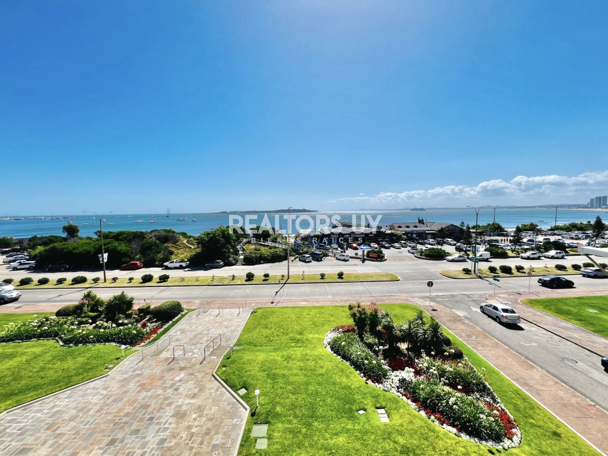 Apartamento ID.868 - Apartamento - Playa Mansa 4 dormitorio