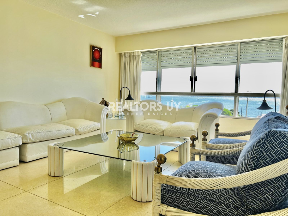 Apartamento ID.868 - Apartamento - Playa Mansa 4 dormitorio