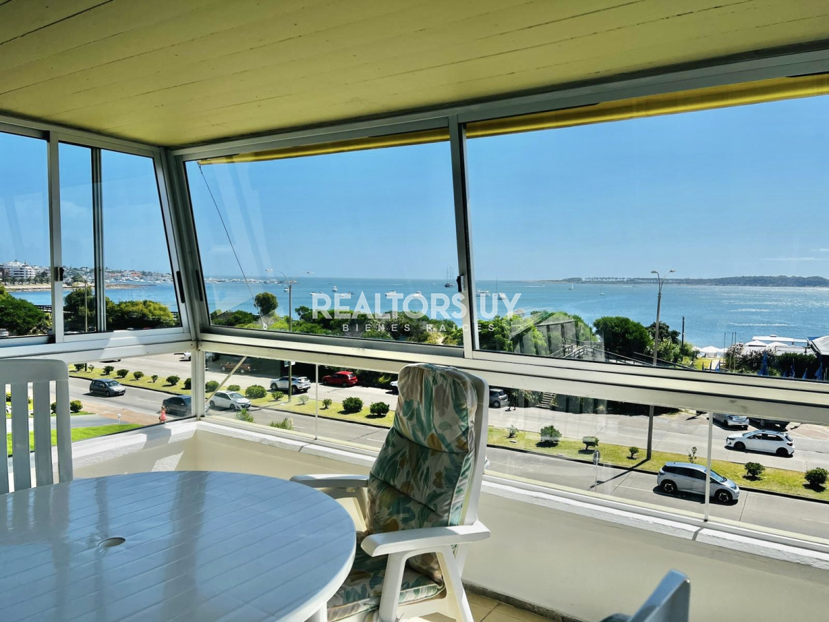 Apartamento ID.868 - Apartamento - Playa Mansa 4 dormitorio