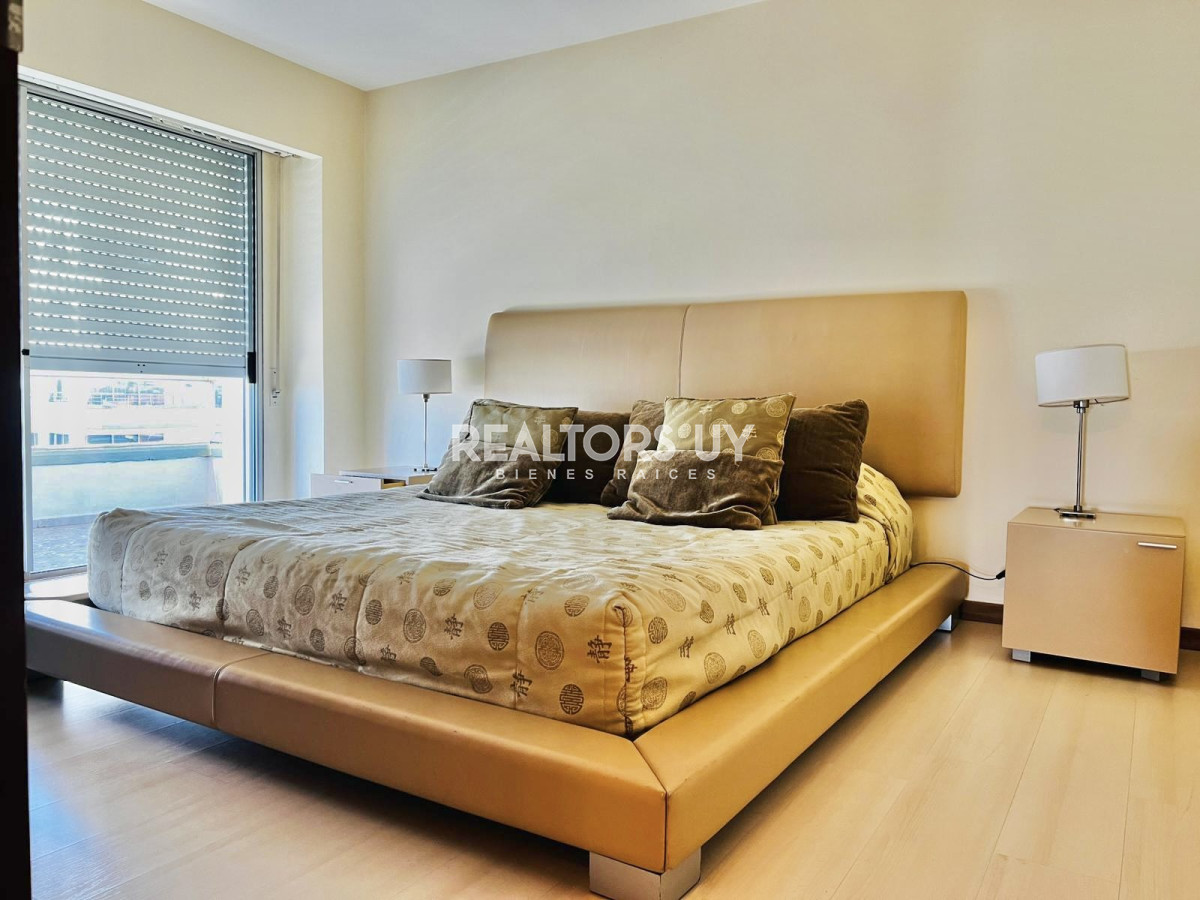 Apartamento ID.868 - Apartamento - Playa Mansa 4 dormitorio