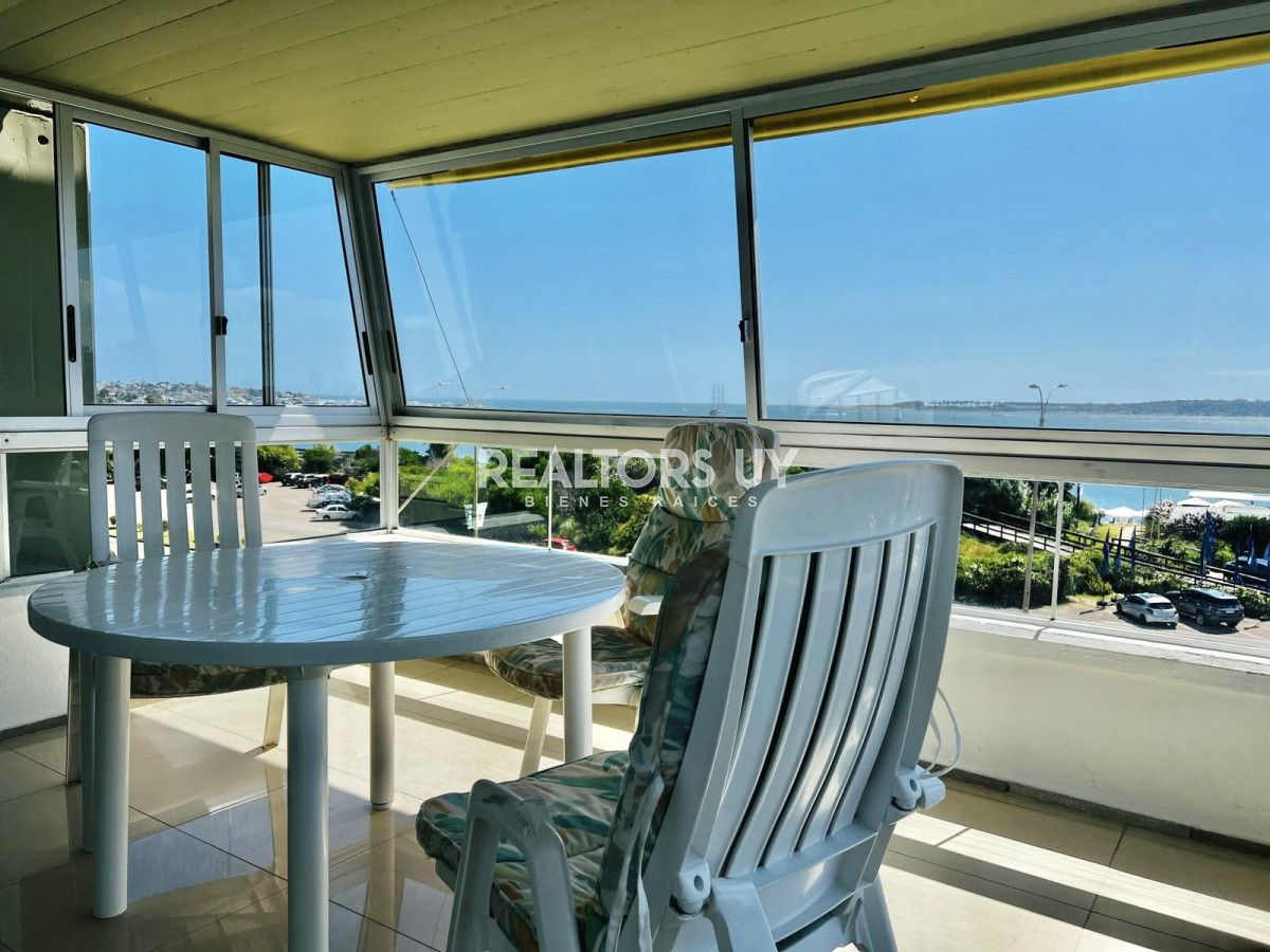 Apartamento ID.868 - Apartamento - Playa Mansa 4 dormitorio