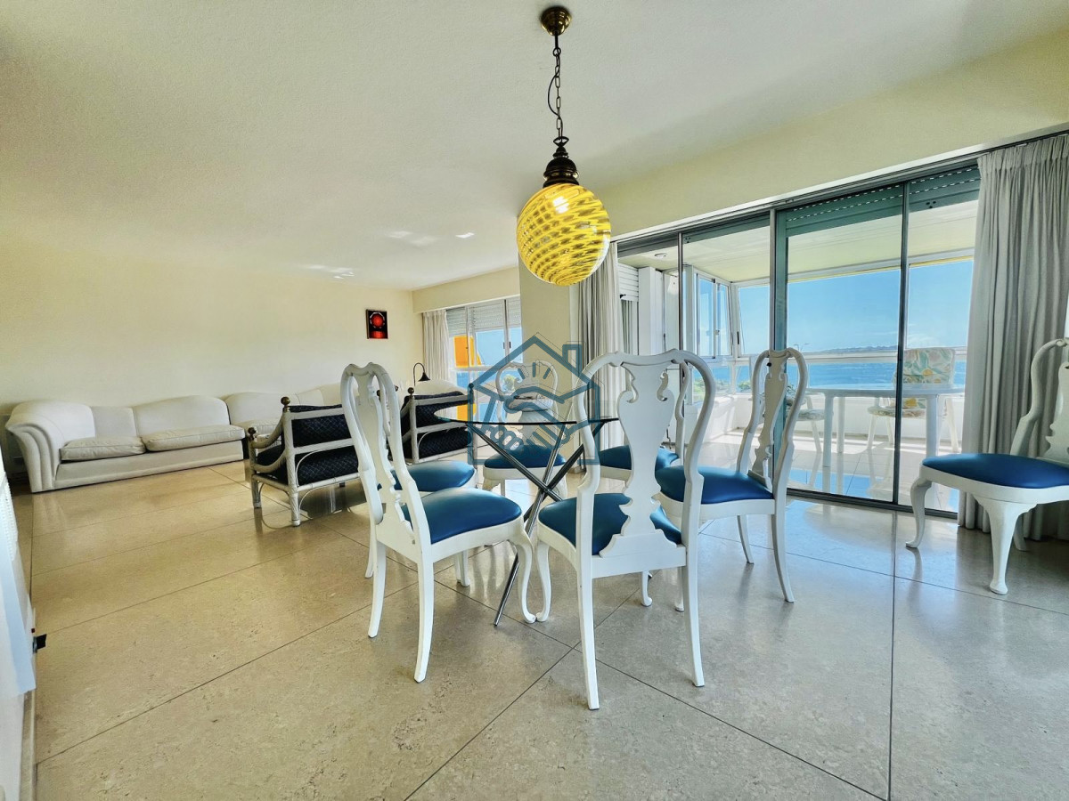 Apartamento ID.642/Apartamento---Playa-Mansa-4-dormitorio - Apartamento - Playa Mansa 4 dormitorio