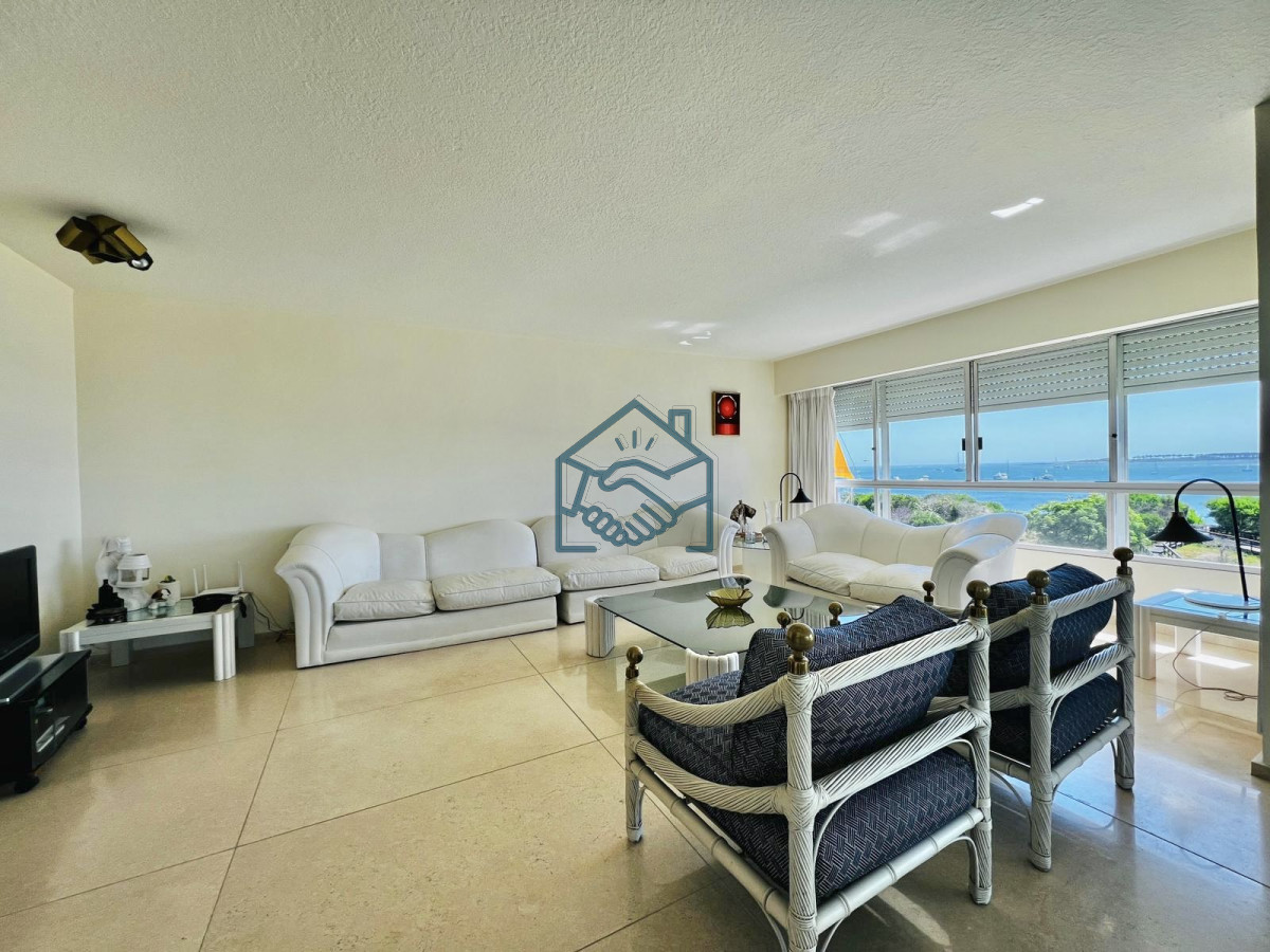 Apartamento ID.642/Apartamento---Playa-Mansa-4-dormitorio - Apartamento - Playa Mansa 4 dormitorio