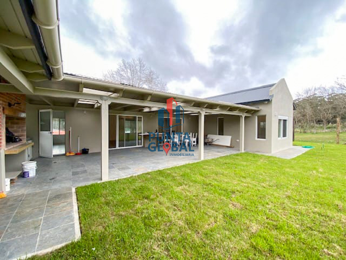 Casa ID.205 - Hermosa casa Barrio privado - Punta Ballena - Venta