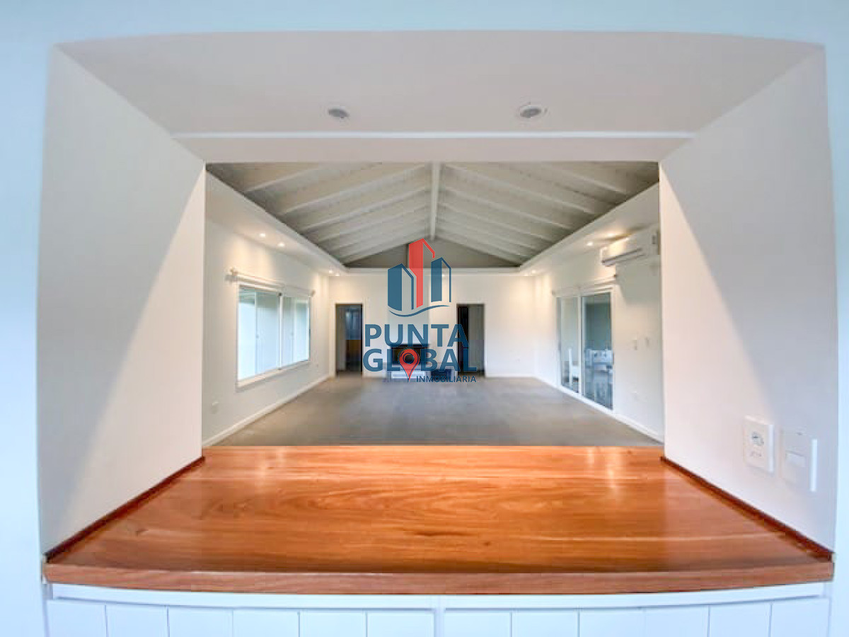 Casa ID.205 - Hermosa casa Barrio privado - Punta Ballena - Venta