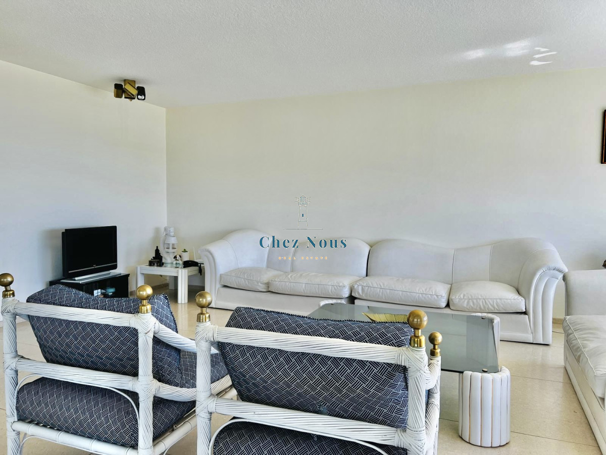 Apartamento ID.1092 - Apartamento - Playa Mansa 4 dormitorio