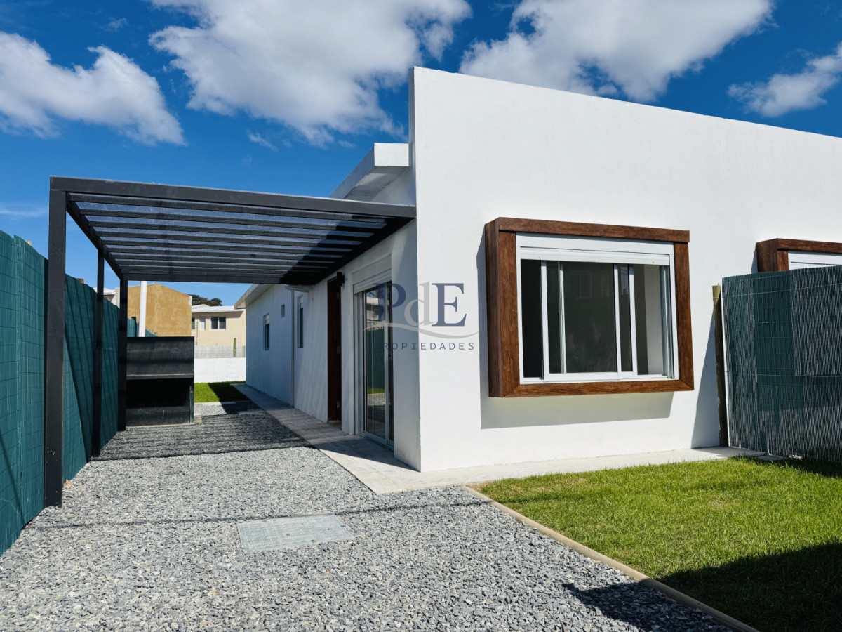 OPORTUNIDAD DE INVERSION Casa Dos Lagunas 