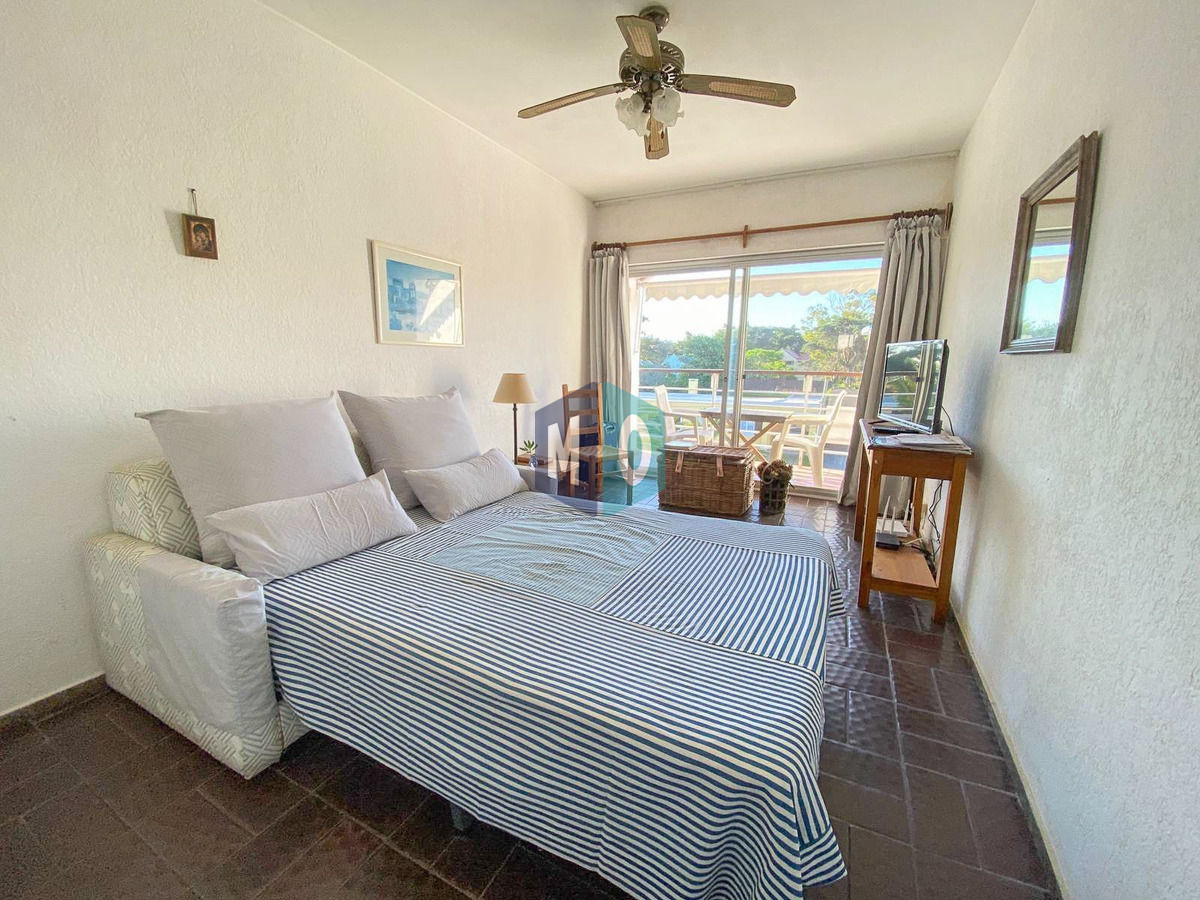 Apartamento ID.70 - Apartamento En Alquiler Temporario De 1 Dormitorio C/ Cochera En Playa Mansa