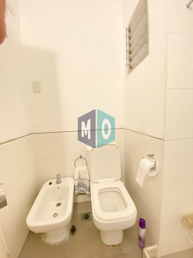 Apartamento ID.70 - Apartamento En Alquiler Temporario De 1 Dormitorio C/ Cochera En Playa Mansa