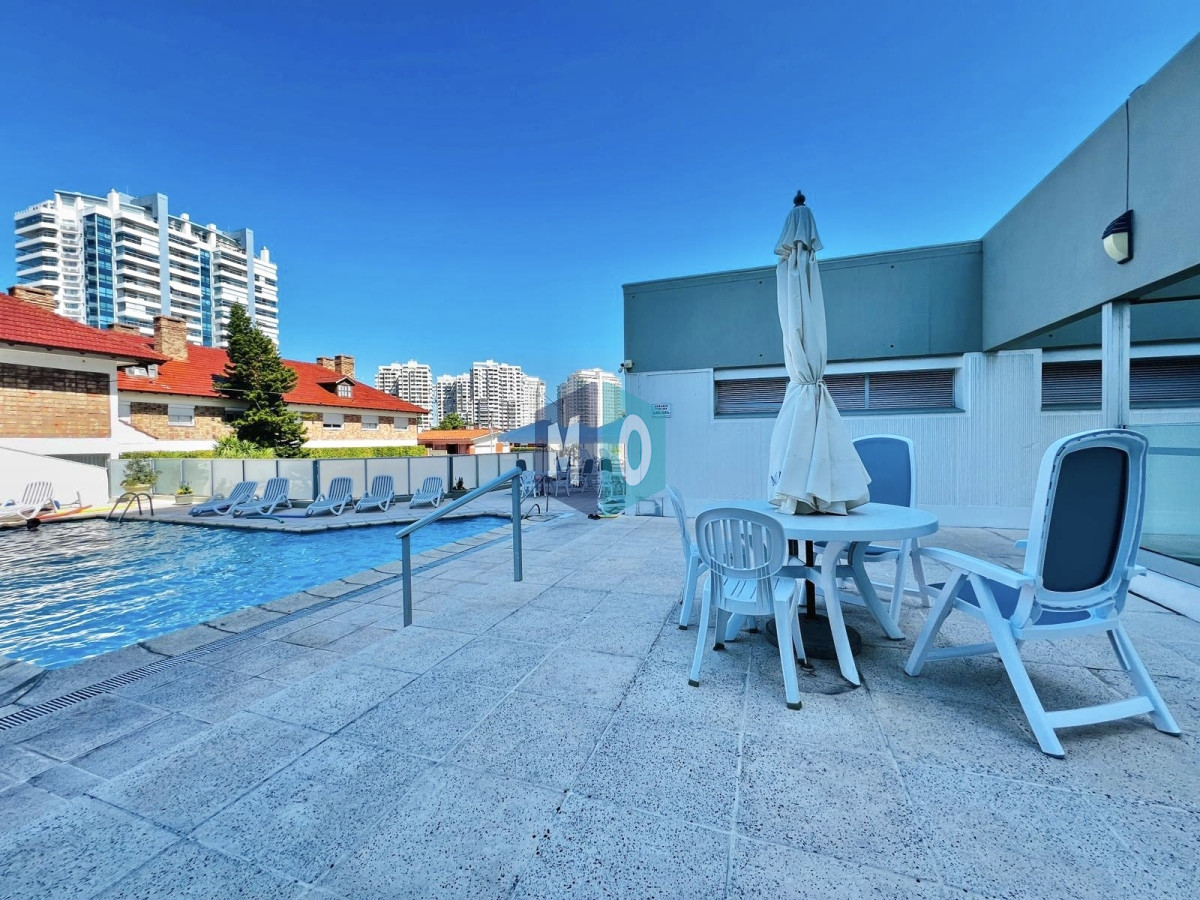 Apartamento ID.596 - Apartamento - Playa Mansa 4 dormitorio