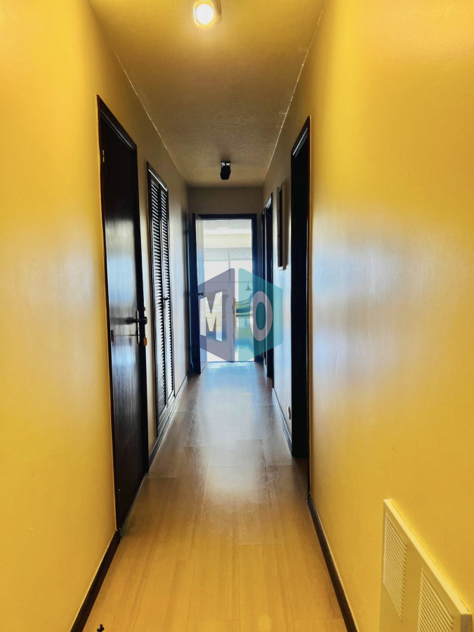 Apartamento ID.596 - Apartamento - Playa Mansa 4 dormitorio