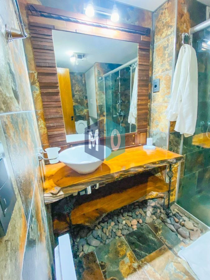 Apartamento ID.1 - Apartamento En Venta De 1 Y 1/2 Dormitorios C/ Cochera Y Piscina