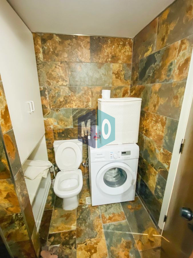 Apartamento ID.1 - Apartamento En Venta De 1 Y 1/2 Dormitorios C/ Cochera Y Piscina