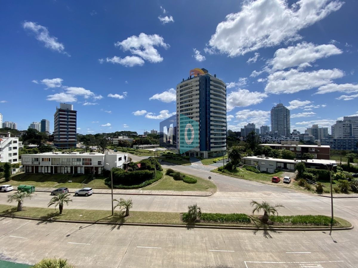 Apartamento ID.33 - Apartamento En Venta De 2 Dormitorios En Playa Brava