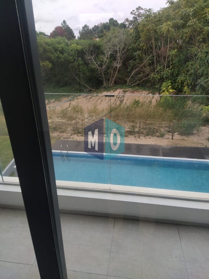 Apartamento ID.38 - Apartamento En Venta De 2 Dormitorios C/ Cochera En Playa Mansa