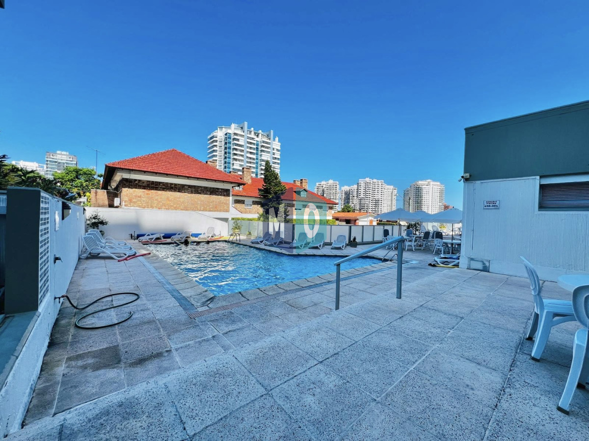 Apartamento ID.596 - Apartamento - Playa Mansa 4 dormitorio