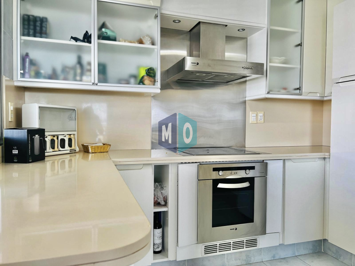 Apartamento ID.596 - Apartamento - Playa Mansa 4 dormitorio