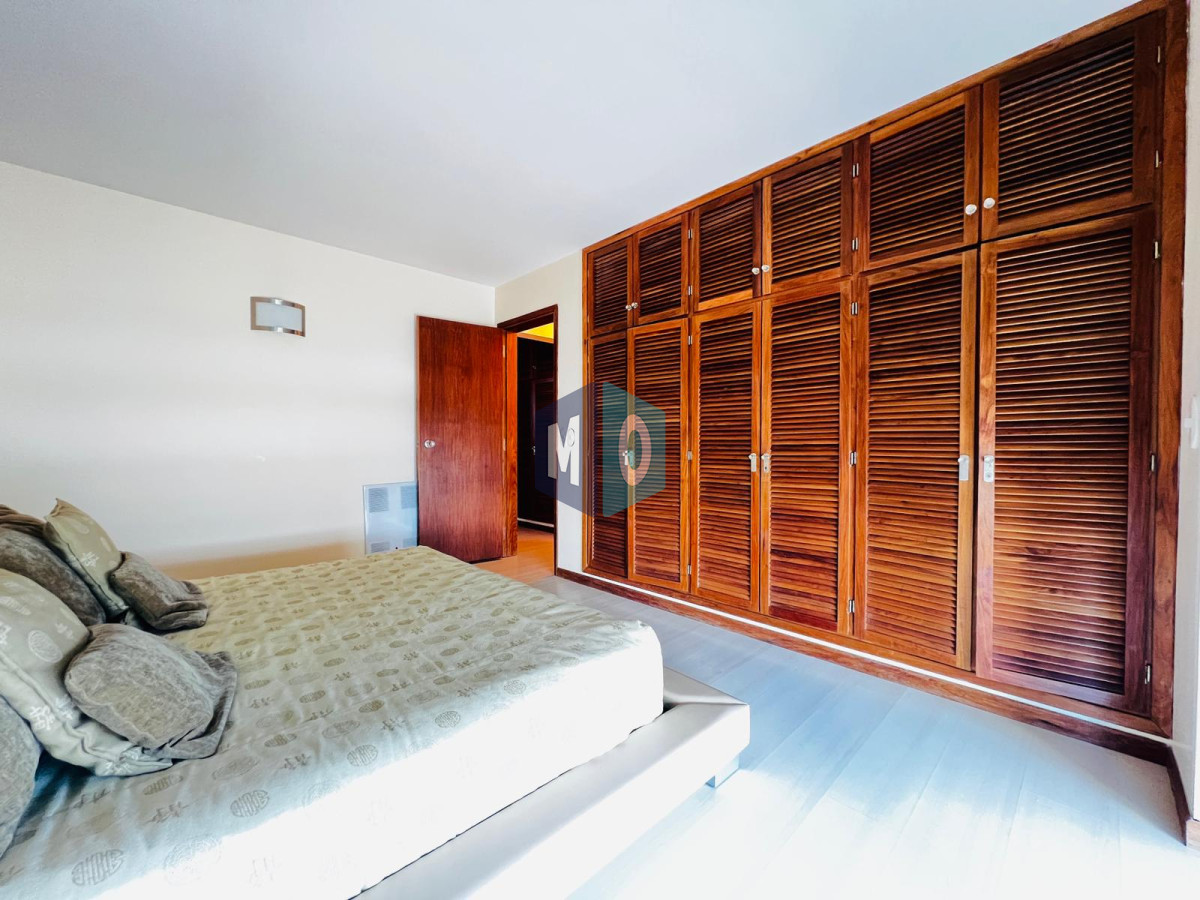 Apartamento ID.596 - Apartamento - Playa Mansa 4 dormitorio