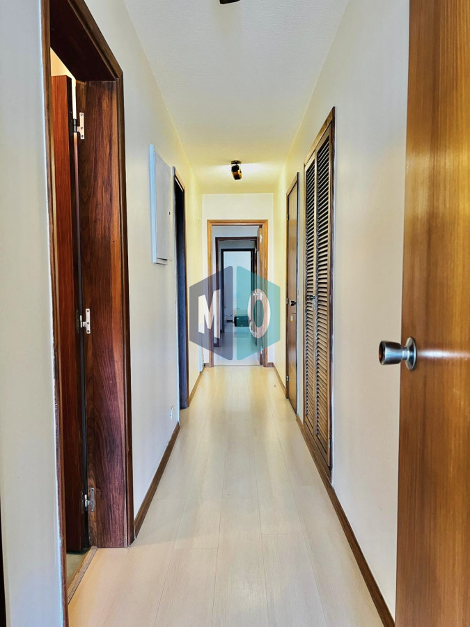 Apartamento ID.596 - Apartamento - Playa Mansa 4 dormitorio