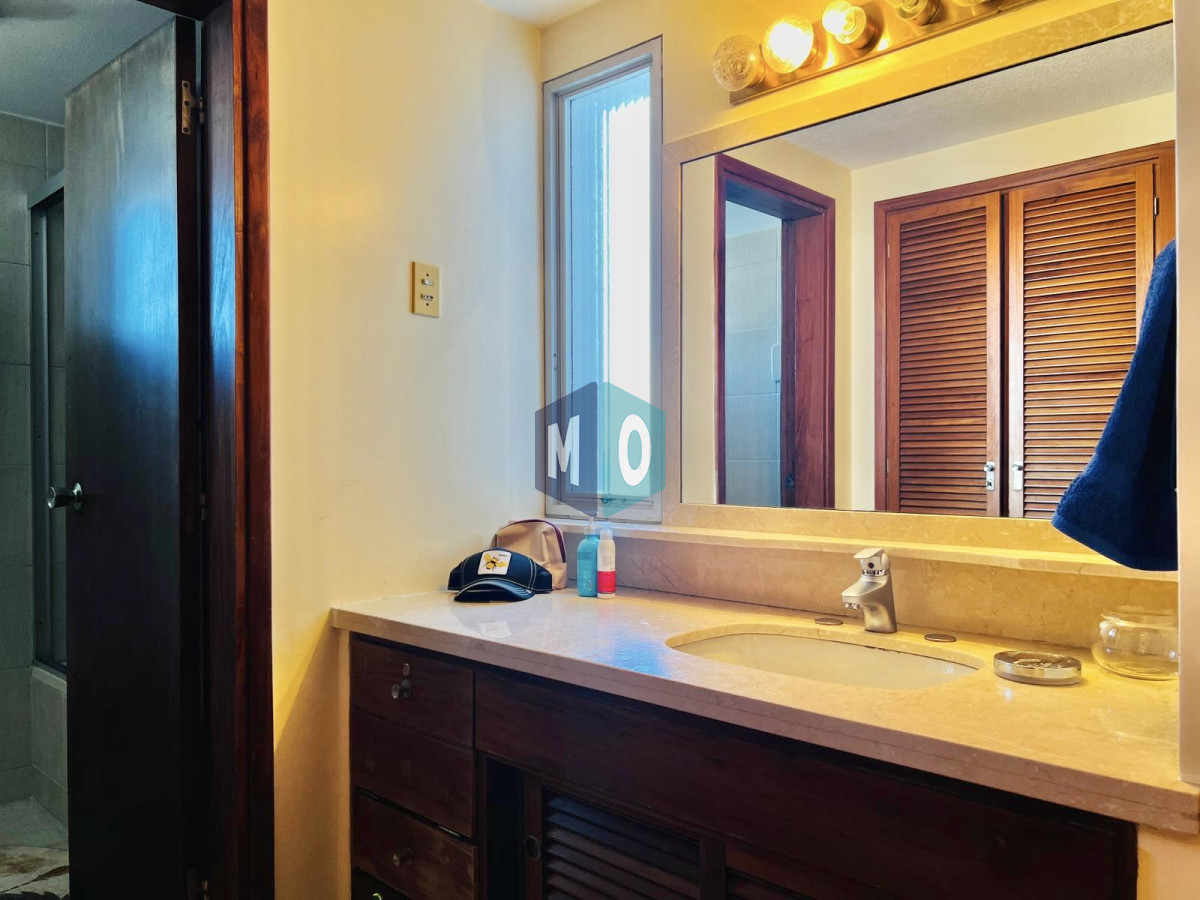 Apartamento ID.596 - Apartamento - Playa Mansa 4 dormitorio