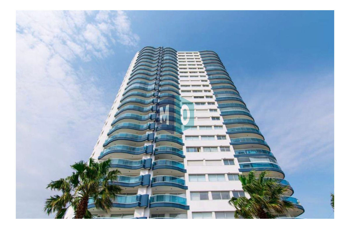Apartamento ID.68 - Apartamento En Venta De 3 Dormitorios C/ Cochera En Playa Mansa