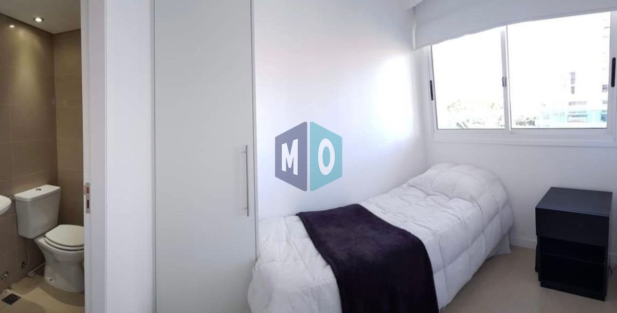 Apartamento ID.68 - Apartamento En Venta De 3 Dormitorios C/ Cochera En Playa Mansa