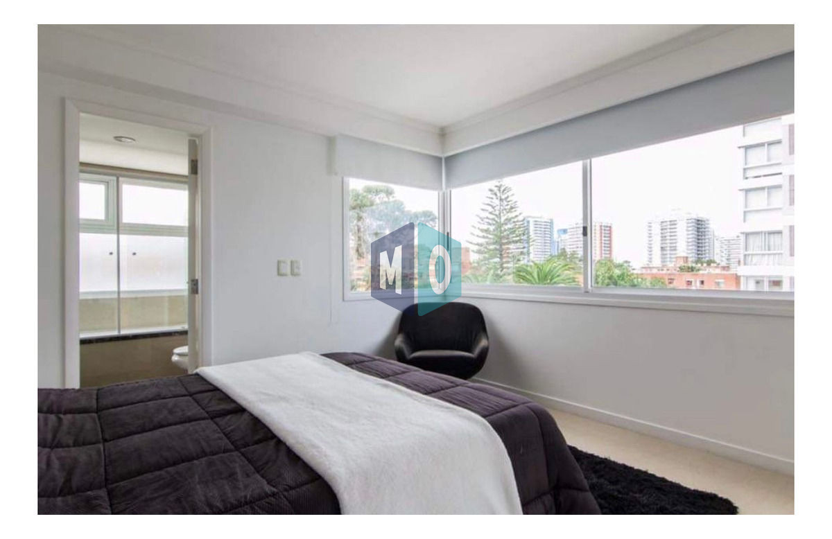 Apartamento ID.68 - Apartamento En Venta De 3 Dormitorios C/ Cochera En Playa Mansa