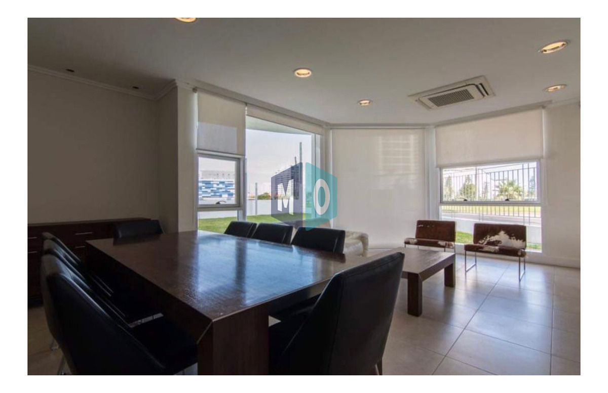 Apartamento ID.68 - Apartamento En Venta De 3 Dormitorios C/ Cochera En Playa Mansa
