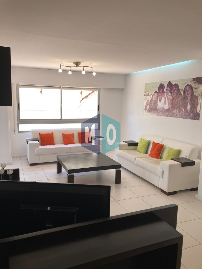 Apartamento ID.693 - Hermoso apto en venta!