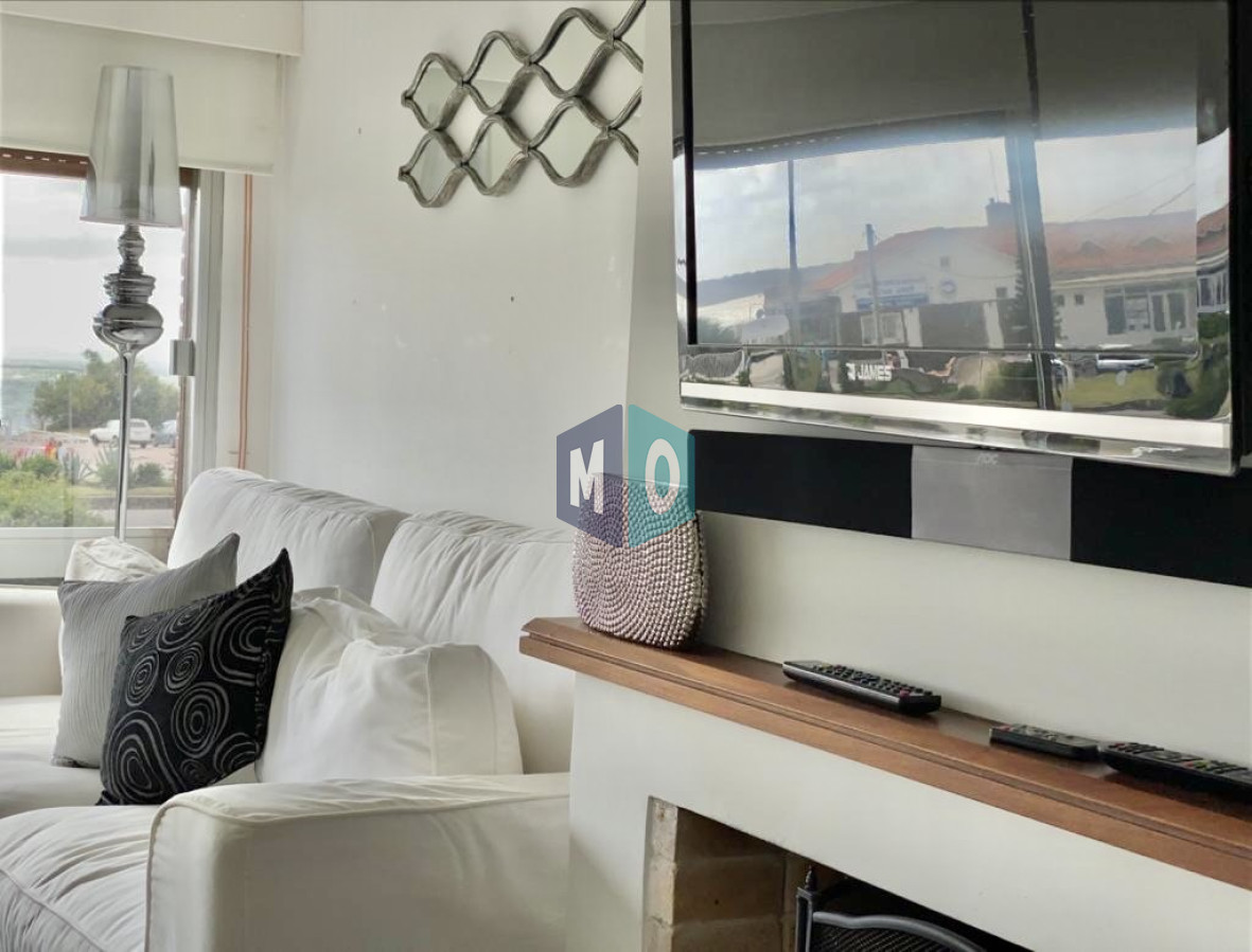 Apartamento ID.71 - Apartamento En Venta De 2 Dormitorios C/ Cochera En Playa Mansa